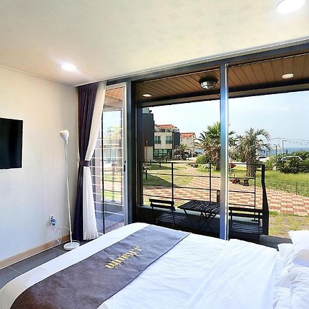 J Raum Resort Seogwipo Zewnętrze zdjęcie