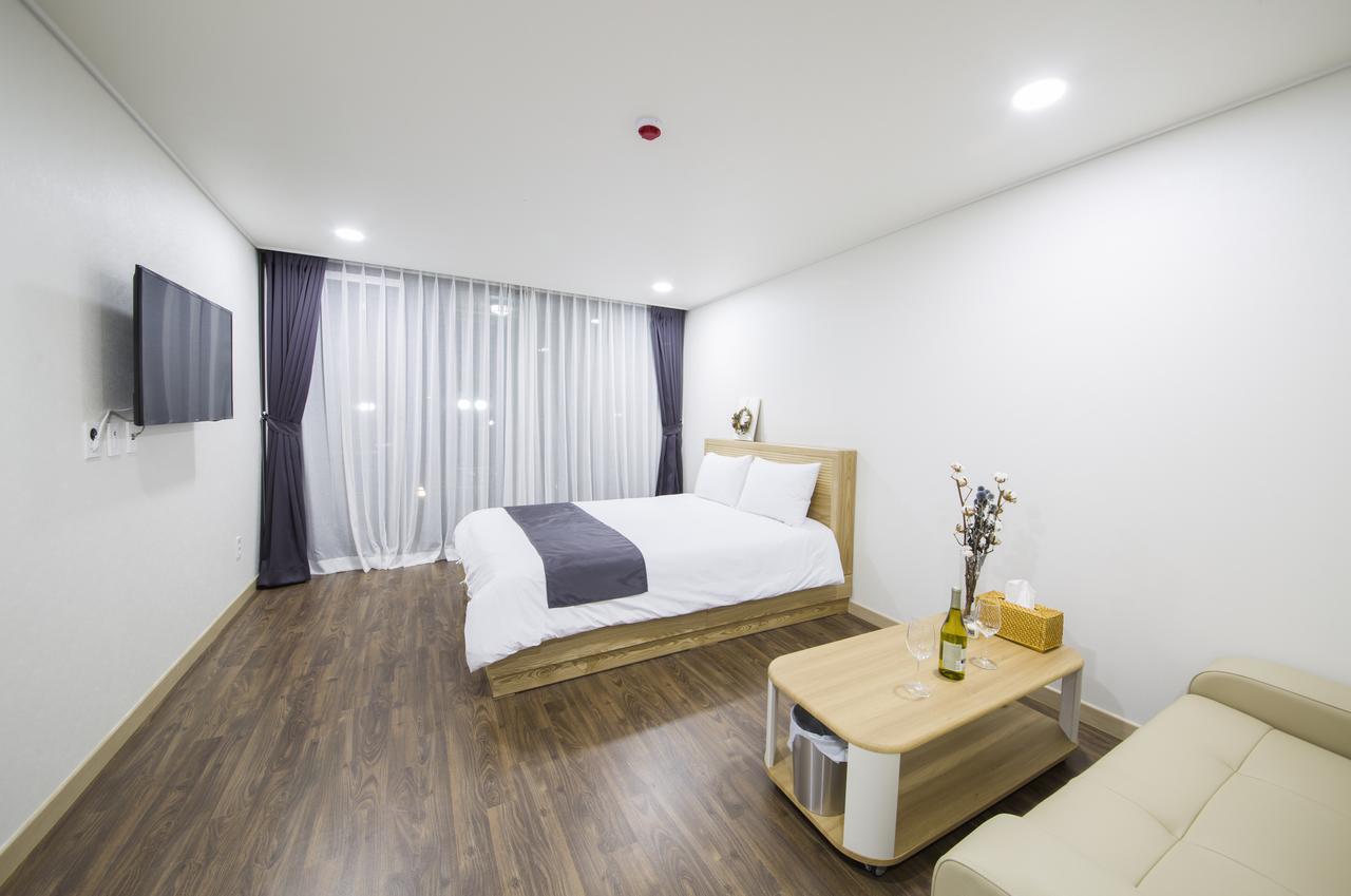 J Raum Resort Seogwipo Zewnętrze zdjęcie