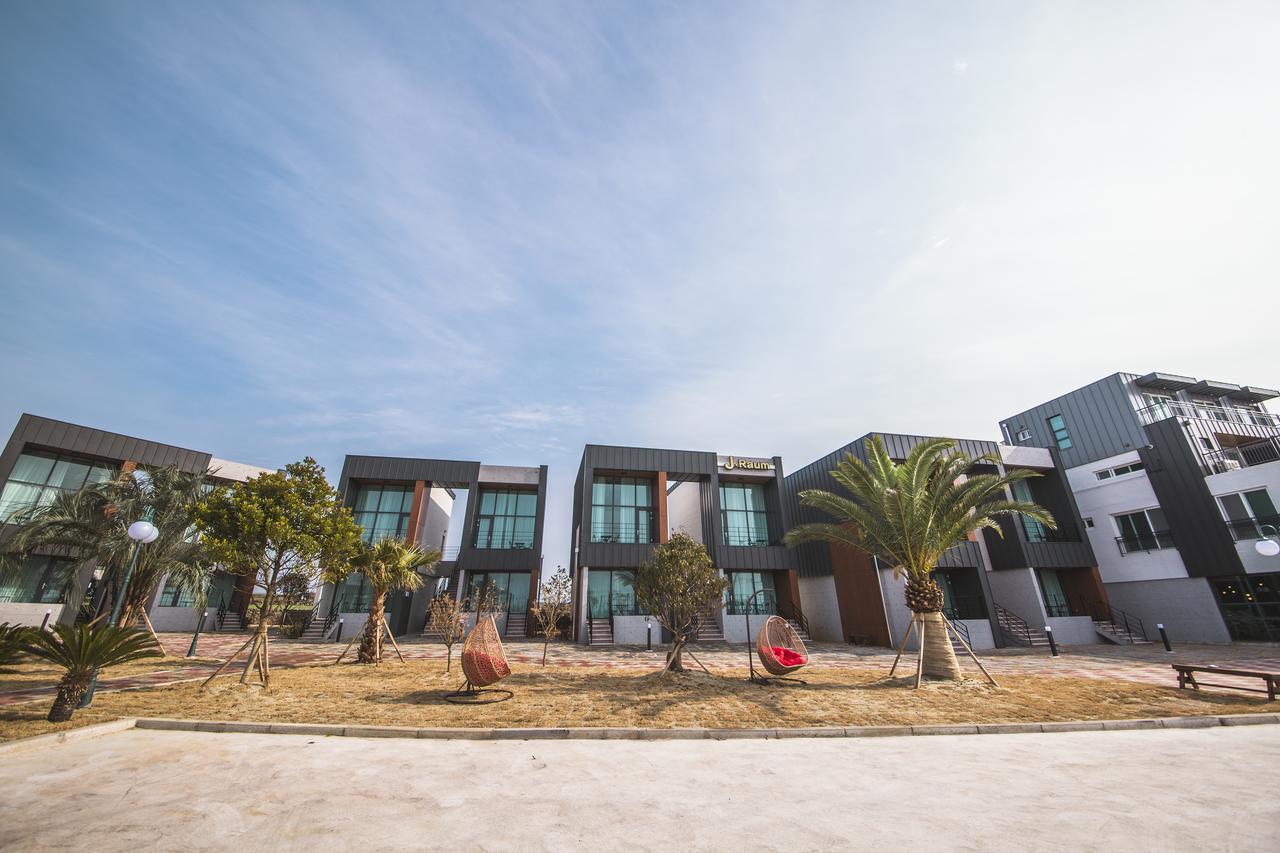 J Raum Resort Seogwipo Zewnętrze zdjęcie