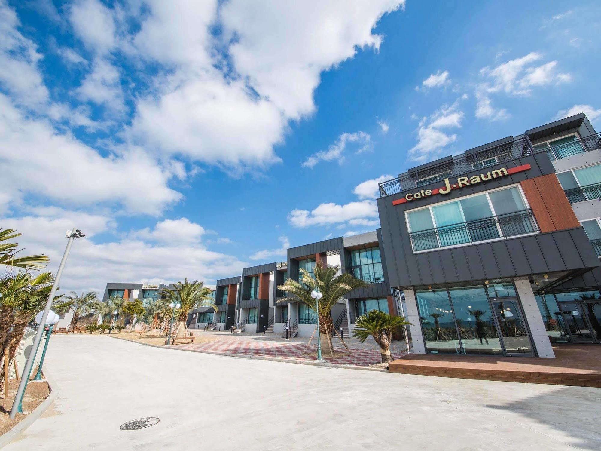 J Raum Resort Seogwipo Zewnętrze zdjęcie