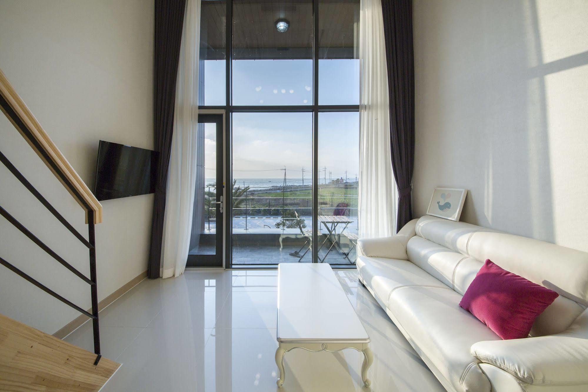 J Raum Resort Seogwipo Zewnętrze zdjęcie