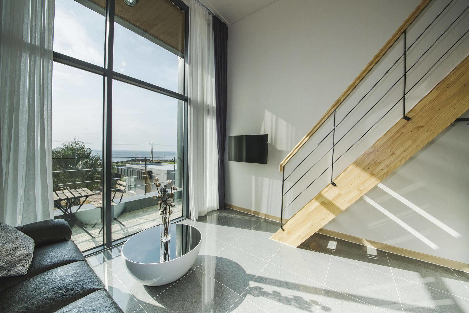 J Raum Resort Seogwipo Zewnętrze zdjęcie
